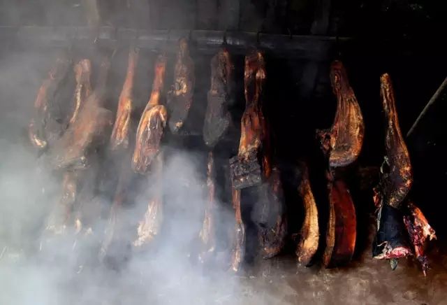 实拍农村祖传腌腊肉制作方法?